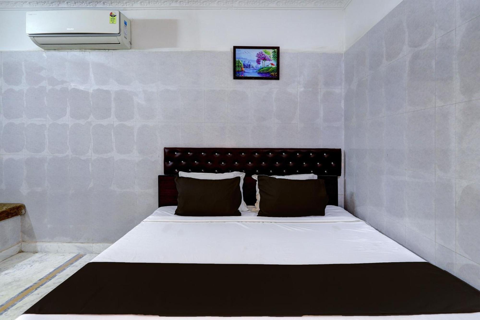 Hotel O Golden Pride Shamshabad Exterior foto